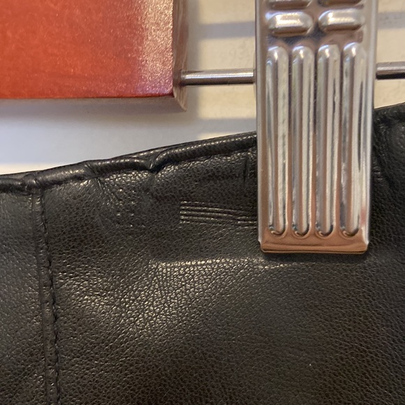 H&M faux leather mini skirt - Picture 3 of 3